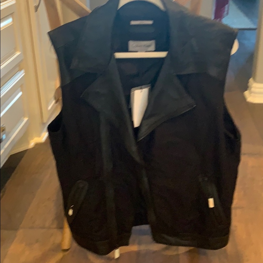 NWT Men's Calvin Klein Premium Vest Sz M Slim fit